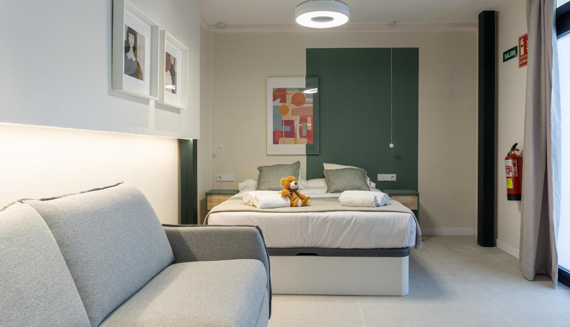 Osito Hub - Pintor Nicolau Appartement Valencia Buitenkant foto